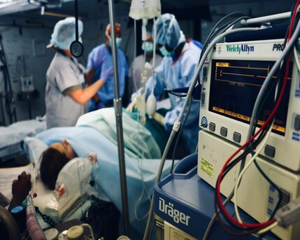 Ahmedabad, Health, Dr. Nikhil Patel - Critical Care Doctor In Gandhinagar