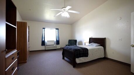 New York, Elder Care, Low Assisted Living Cost With High Quality Care In Florida