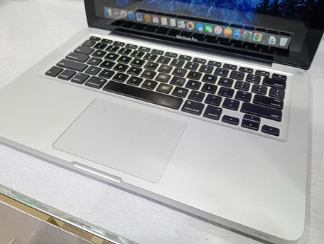 Manama, Computers, BHD 63,  Apple MacBook Pro 8GB RAM 240GB SSD Intel HD Graphics Call WhatsApp: 39548774