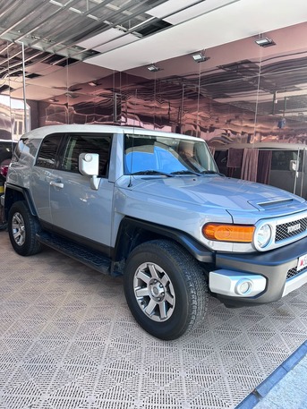 Sitra, Vehicles, Cars & Trucks , BHD 8600,  Toyota FJ Cruiser,  2017,  Automatic,  140000 KM,    - Used Car With Very Low Mileage