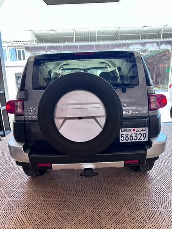 Sitra, Vehicles, Cars & Trucks , BHD 8600,  Toyota FJ Cruiser,  2017,  Automatic,  140000 KM,    - Used Car With Very Low Mileage