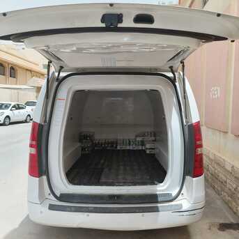 Riyadh, Vehicles, Cars & Trucks , SAR 63,  Hyundai H1,  2020,  Automatic,  96000 KM,  Clean Car, With Refrigator In The Back