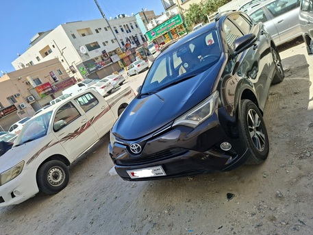 East Riffa, Vehicles, Cars & Trucks , BHD 5300,  Toyota RAV4,  2017,  Automatic,  82000 KM,  No Accident In Engine, Perfect AC, All Four Tire Under Warranty, Minor Accident