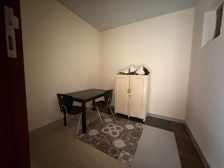 Salmaniya, Apartments, Flats, Houses & Villas, BHD 600/month,  Furnished,  3 BR,  SEMI-FURNISHED TOWNHOUSE FOR RENT IN SALMANIYA | BALCONY & PRIVATE COURTYARD