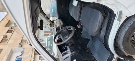 Al Wizarat, Vehicles, Cars & Trucks , SAR 51,  Toyota Hi-Ace,  2011,  Manual,  500000 KM,  Very Good Condition Toyota High Ace High Roof