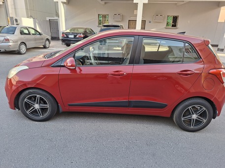 Riffa, Vehicles, Cars & Trucks , BHD 1550,  Hyundai I10,  2015,  Automatic,  127 KM,