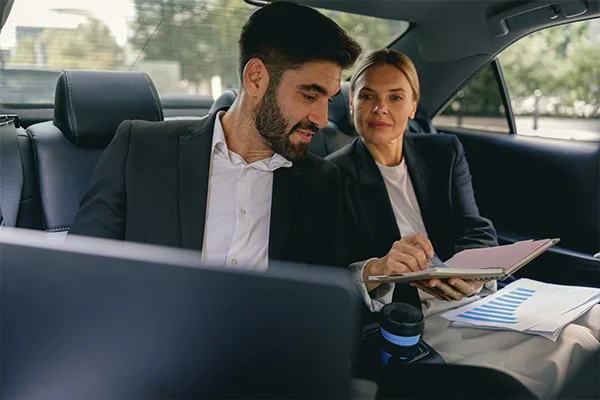 Melbourne, Travel, Maxi Taxi Melbourne &ndash; Reliable Airport Transfers & Group Transport