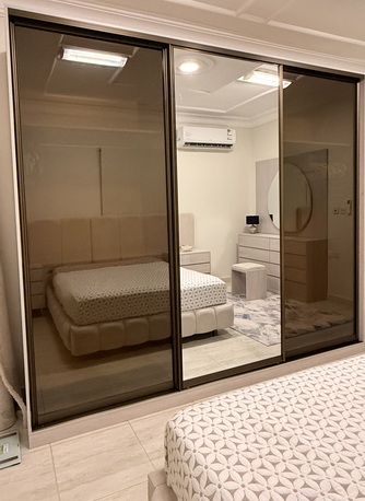 Riyadh, Furniture, SAR 4500,  Premium Full Bedroom Set For Sale (Like New - Only 6 Months Use)