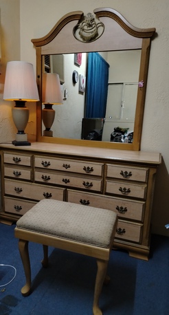 Jeddah, Household Items, SAR 650,  Bed Mattress Dressing Table Closet