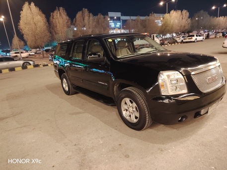 Riyadh, Vehicles, Cars & Trucks , SAR 33000,  Gmc Yukon,  2011,  Automatic,  295000 KM,