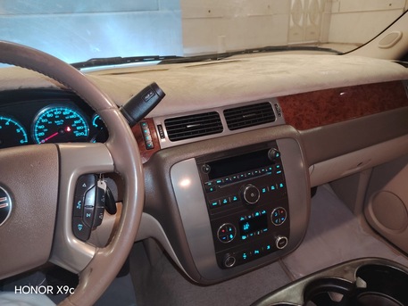 Riyadh, Vehicles, Cars & Trucks , SAR 33000,  Gmc Yukon,  2011,  Automatic,  295000 KM,