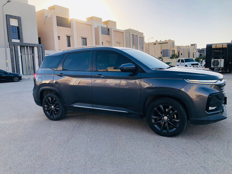 Riyadh, Vehicles, Cars & Trucks , Chevrolet Captiva,  2025,  Automatic,  77300 KM,