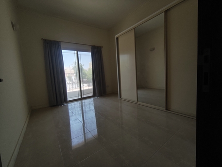 Mahooz, Apartments, Flats, Houses & Villas, BHD 320/year,  3 BR,  Gorgeous Semi Furnished 3 Bhk 320 At Mahooz