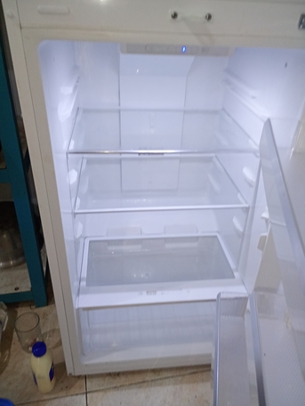 Makkah, Appliances, SAR 645,  Refrigerator Fridge(201L) De Frost GEEPAS