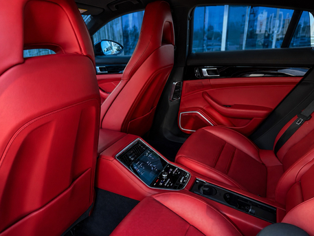 Jeddah, Vehicles, Cars & Trucks , SAR 300000,  Porsche Panamera 4,  2021,  Automatic,  85 KM,  Porsche Panamera