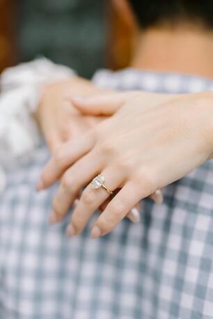 London, Clothing & Accessories, Timeless Oval Solitaire Engagement Ring Collection - Atelier Diamonds