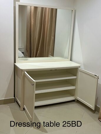 Juffair, Furniture, BHD 35,  Coffee Table, Dining Table, TV Console & Dressing Table,Mattress