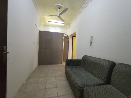 Manama, Apartments, Flats, Houses & Villas, BHD 180/year,  2 BR,  Ras Ruman:- 2Bhk Flat On Rent With Ewa & Acs.
