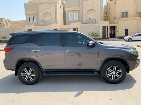 Riyadh, Vehicles, Cars & Trucks , SAR 77000,  Toyota Fortuner,  2017,  Automatic,  189000 KM,