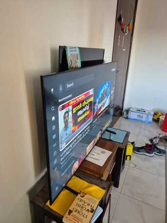 Umluj, Electronics, SAR 950,  Samsung 55 Inch Crystal UHD TV, UA55BU8000U