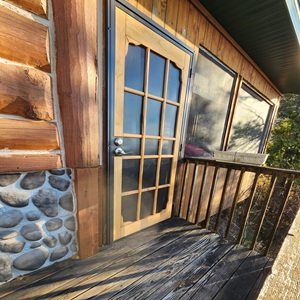 New York, Business, Experience Comfort And Elegance At Drummond Island Vacation Rental