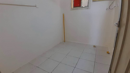 Gudaibiya, Apartments, Flats, Houses & Villas, BHD 90/month,  Gudaibiya:- Rooftop Studio Flat On Rent With Ac.Close To Al Mannai Studio.Bd 90/- With EWA