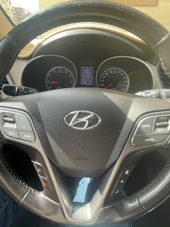 Jeddah, Vehicles, Cars & Trucks , SAR 40000,  Hyundai Santa Fe,  2015,  Automatic,  127000 KM,