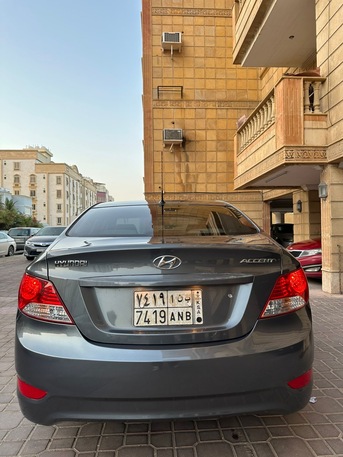 Jeddah, Vehicles, Cars & Trucks , SAR 20000,  Hyundai Accent,  2012,  Automatic,  260 KM,  Car For Sals