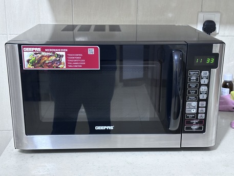 Jeddah, Appliances, SAR 275,  🔥 GEEPAS **LIKE NEW** DIGITAL MICROWAVE OVEN &ndash; MODEL GMO1898-45LD 🔥