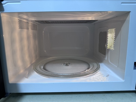 Jeddah, Appliances, SAR 275,  🔥 GEEPAS **LIKE NEW** DIGITAL MICROWAVE OVEN &ndash; MODEL GMO1898-45LD 🔥