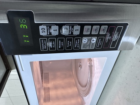 Jeddah, Appliances, SAR 275,  🔥 GEEPAS **LIKE NEW** DIGITAL MICROWAVE OVEN &ndash; MODEL GMO1898-45LD 🔥
