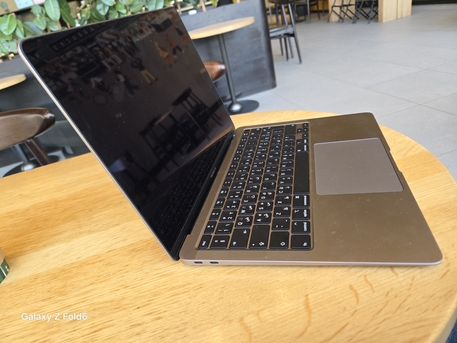 Riyadh, Electronics, SAR 1900,  Macbook Air - Retina (2020)