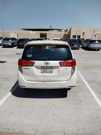 Jubail, Vehicles, Cars & Trucks , SAR 46000,  Toyota Celsior,  2017,  Automatic,  800000 KM,  Toyota Innova  Standard For Sale