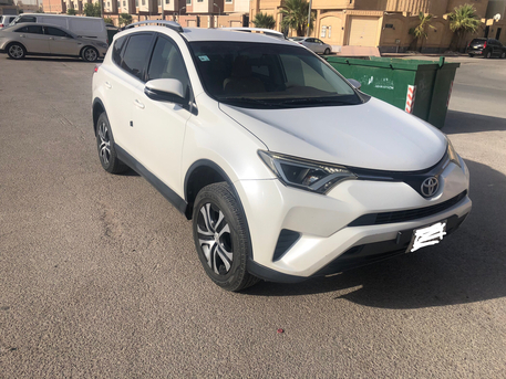 Riyadh, Vehicles, Cars & Trucks , SAR 49500,  Toyota RAV4,  2018,  Automatic,  321000 KM,