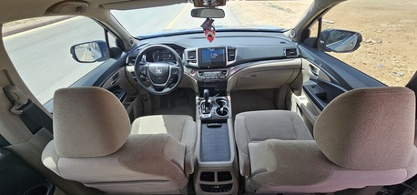 Riyadh, Vehicles, Cars & Trucks , SAR 50000,  Honda Pilot 2017 EX,  2017,  Automatic,  222000 KM,  Honda Pilot