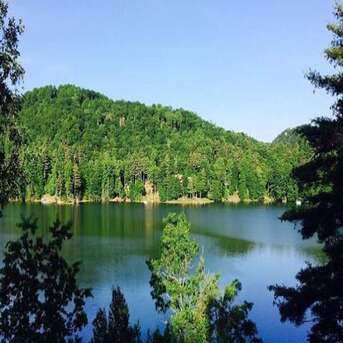 New York, Travel, Lake Glenville Vs Cashiers NC: Where Should You Stay?