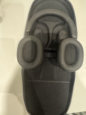 Riyadh, Electronics, SAR 750,  Sony Headphone WH-1000XM5