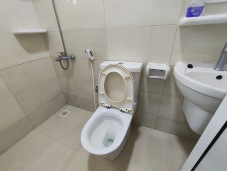 Manama, Apartments, Flats, Houses & Villas, BHD 170/year,  1 BR,  Isatown:- Furnished Studio Flat On Rent With Ewa..