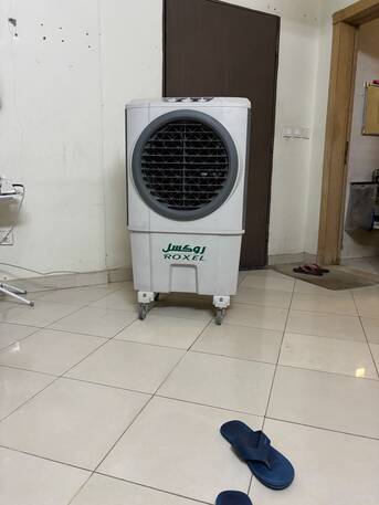 Riyadh, Air Conditioners, SAR 800,  Samsung Washing Machine Fully Automatic ,window AC, Air Cooler , Microwave Gooodcondition