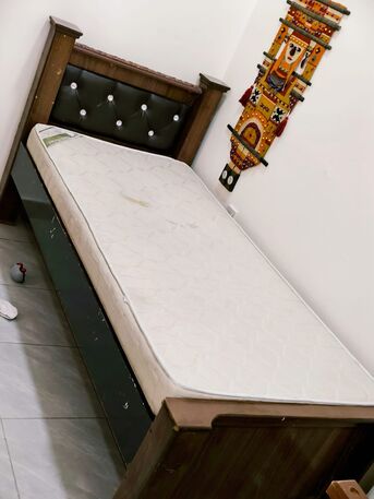 Zinj, Housing Exchanges, BHD 15/month,  1 BR,  Single Bed Available To Sale