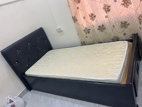 Zinj, Housing Exchanges, BHD 15/month,  1 BR,  Single Bed Available To Sale