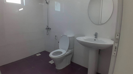 Salmaniya, Apartments, Flats, Houses & Villas, BHD 250/month,  2 BR,  Salmaniya:- Spacious 2Bhk Semi-Furnished Flat On Rent. Bd 250/- With 30bd Ewa Limit.