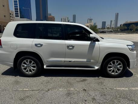 Al Seef, Vehicles, Cars & Trucks , BHD 14500,  Toyota Land Cruiser GX-R-V6,  2016,  Automatic,  125738 KM,   - Direct From The Owner