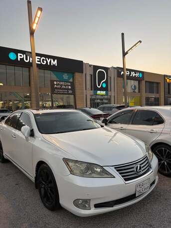 Al Ulaya, Vehicles, Cars & Trucks , SAR 33000,  Lexus ES 350,  2011,  Automatic,  260 KM,