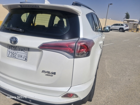 Khobar, Vehicles, Cars & Trucks , SAR 43000,  Toyota RAV4,  2016,  Automatic,  350000 KM,  Rav4  Final Price 43000