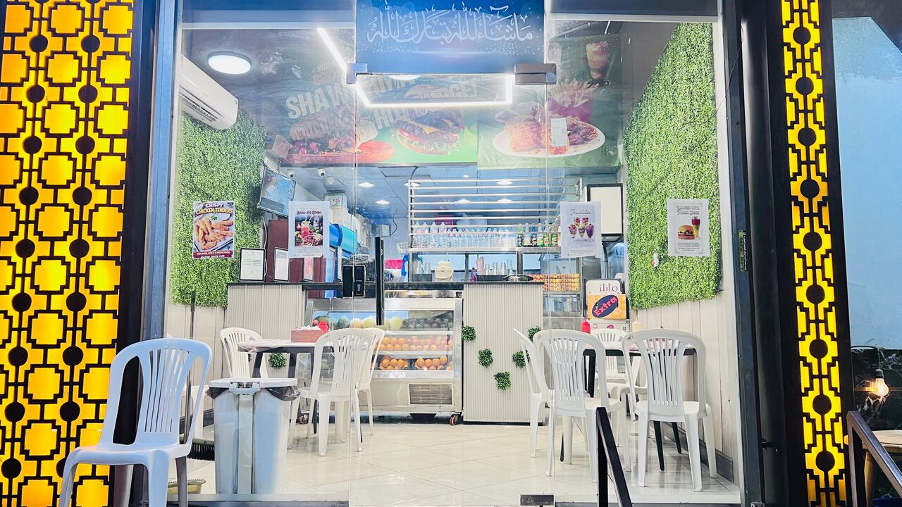 Dammam, Shops, ബ്രോസ്റ്റഡ് & ഫ്രെഷ് ജ്യൂസ് ബൂഫിയ വിൽപ്പന