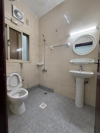 Hoora, Apartments, Flats, Houses & Villas, BHD 220/month,  2 Bedroom Semi Furnished Flat For Rent With Ewa