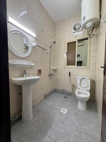 Hoora, Apartments, Flats, Houses & Villas, BHD 220/month,  2 Bedroom Semi Furnished Flat For Rent With Ewa