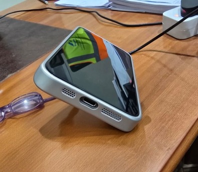 Riyadh, Mobile Phones, SAR 3200,  📱 IPhone 15 Pro Max &ndash; Titanium Color (Like Brand New)