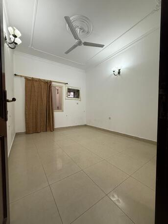 Hoora, Apartments, Flats, Houses & Villas, BHD 220/month,  2 BR,  2 Bedroom Semi Furnished Flat For Rent With Ewa